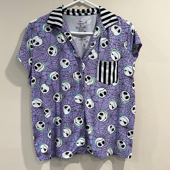 🔥Disney Purple Pajama Top with Whimsical Skulls🔥 - Picture 2 of 10